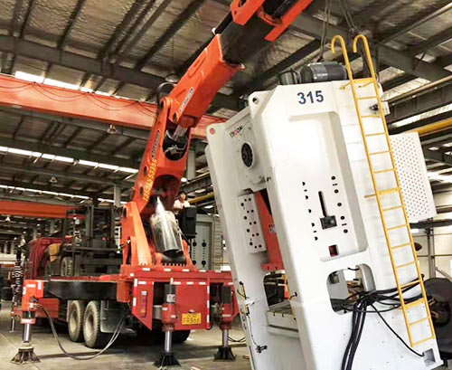 南开乡附近随车吊出租，轻松解决运输难题